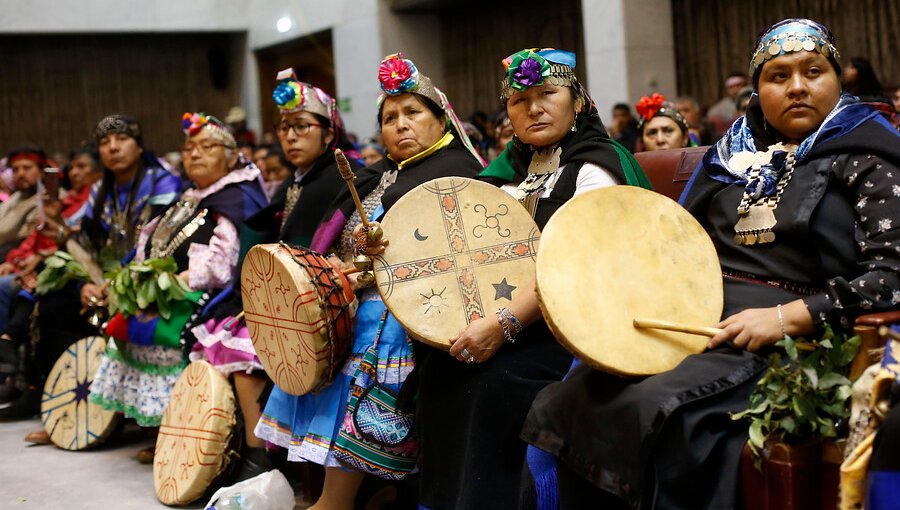 Estudio revela gran brecha entre sueldos de trabajadores mapuche con quienes no lo son