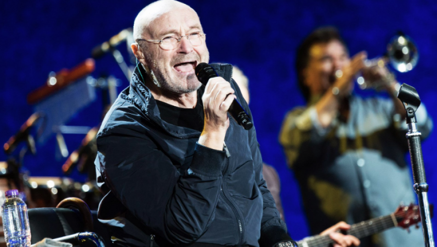 Recientes imágenes de Phil Collins generan preocupación entre sus fanáticos