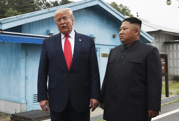 Donald Trump y Kim Jong-un acuerdan reanudar conversaciones nucleares en "cuestión de semanas"