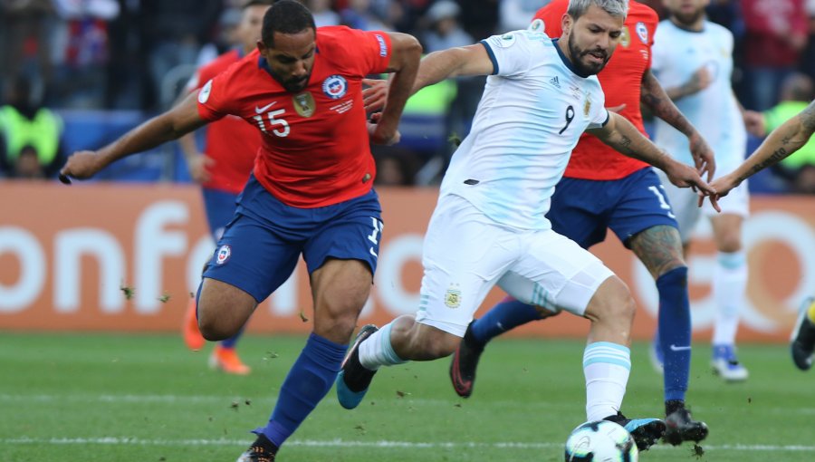 Uno a uno de Chile: Las distracciones derrotaron a la Roja contra Argentina