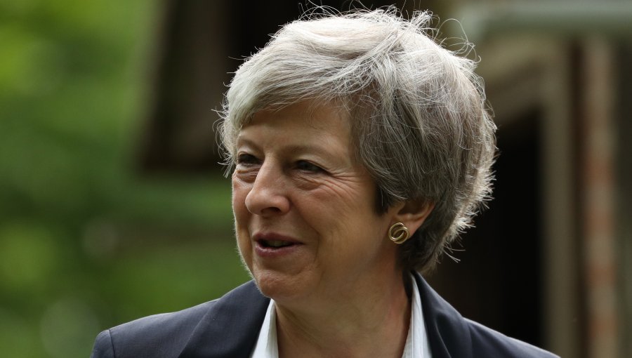 Theresa May felicita a Boris Johnson y le envía su "pleno apoyo" para un Brexit exitoso