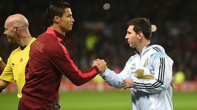 Cristiano Ronaldo y Lionel Messi encabezan la lista de nominados al premio The Best