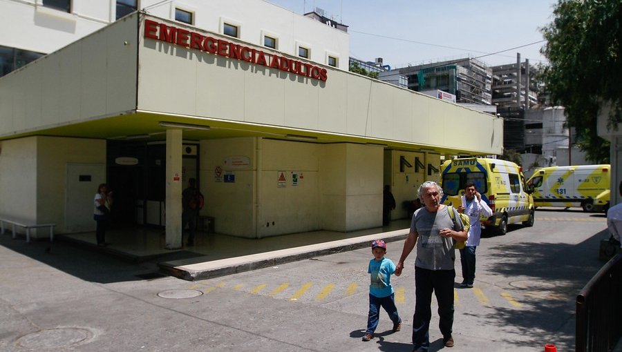 Contraloría dio 15 días al Hospital de Viña para que informe procedimiento disciplinario por atender a paciente en el suelo
