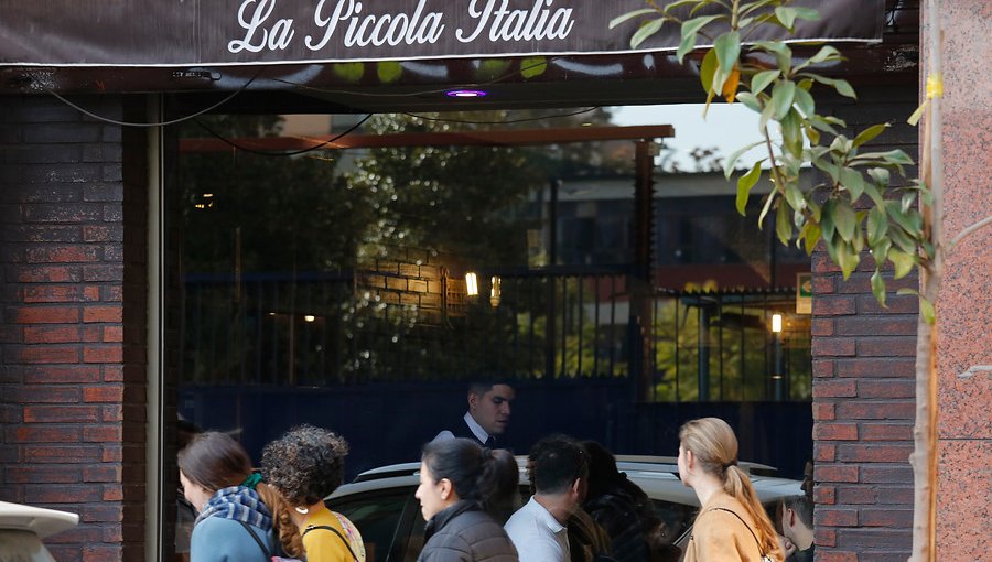 Abren sumario sanitario a la Piccola Italia de Santiago Centro tras denuncias de trabajadores
