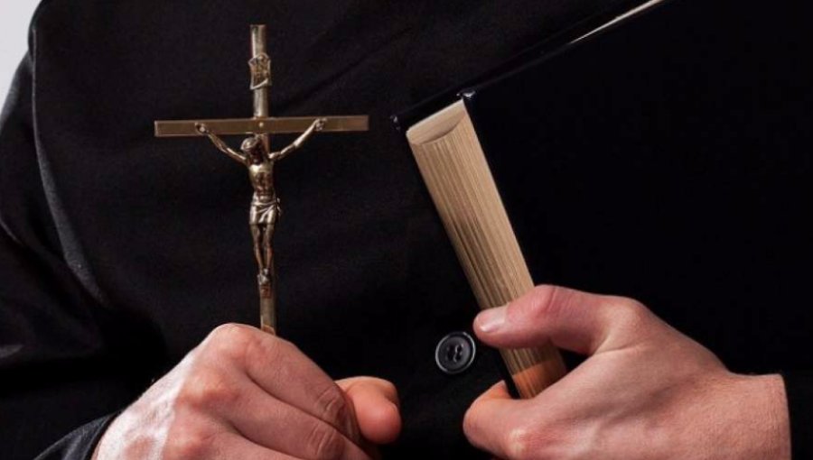 Condenan a sacerdote que abusó sexualmente de menor en hogar de niños de Los Vilos