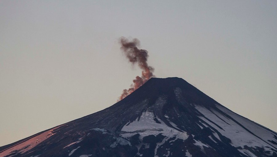 Sernageomin decretó alerta técnica amarilla para el volcán Villarrica