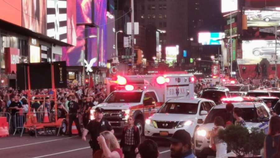 Supuesto tiroteo genera masiva estampida en Nueva York: todo se trataba del paso de una moto