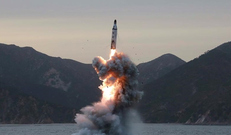 Corea del Norte lanzó dos nuevos proyectiles "no identificados" desde su costa oriental