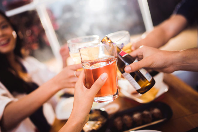 Gobierno anuncia la creación de un servicio de fiscalización a venta de alcoholes a menores