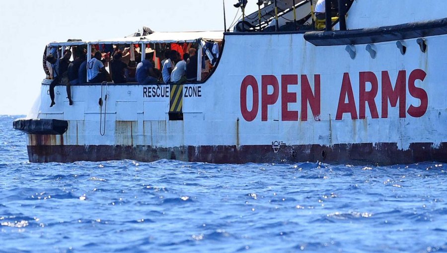 ONG clama por evacuación "urgente e inmediata" de los migrantes a bordo del 'Open Arms'