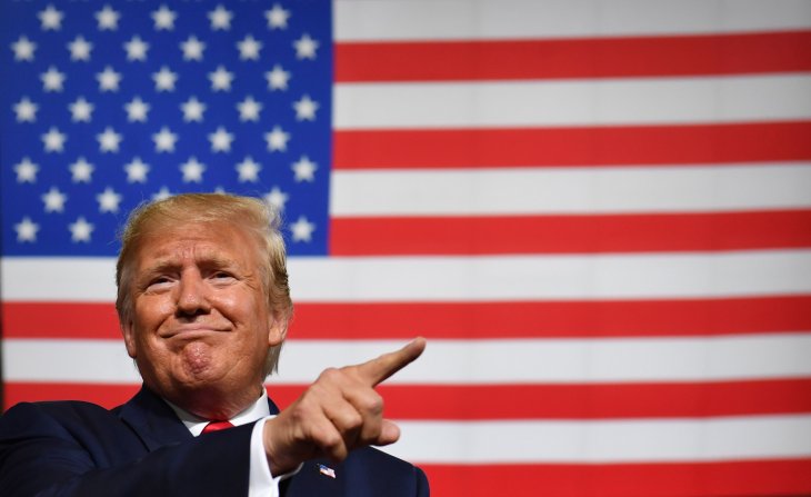 Donald Trump está considerando anular la nacionalidad por nacimiento