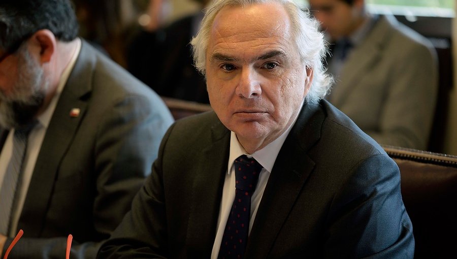 Ministro Chadwick respalda dichos del Presidente sobre denuncia a Bernardino Piñera