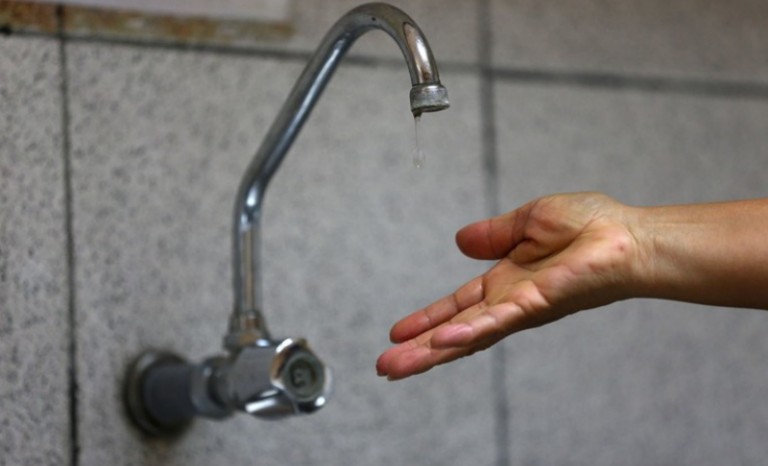 Sernac ofició a sanitarias y exige aplicar descuentos por cortes de agua injustificados