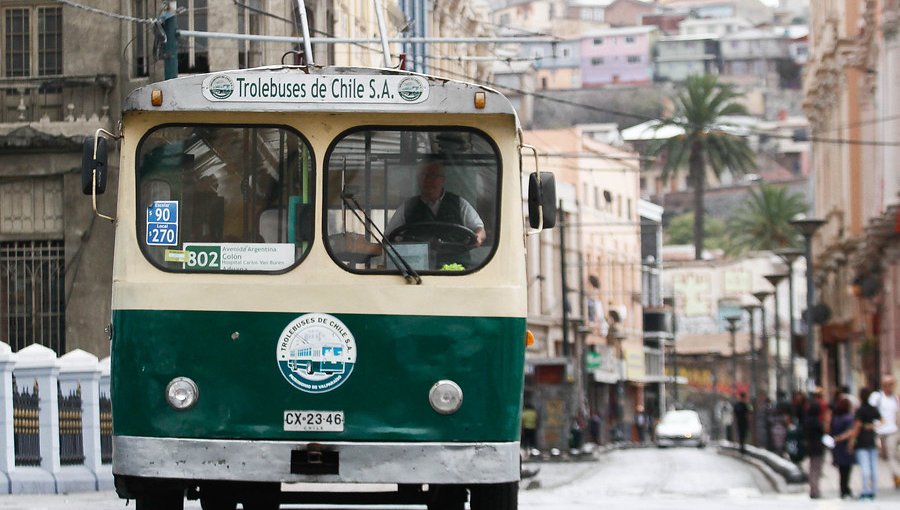Senador Lagos Weber pide a Gobierno concretar financiamiento para los trolebuses de Valparaíso
