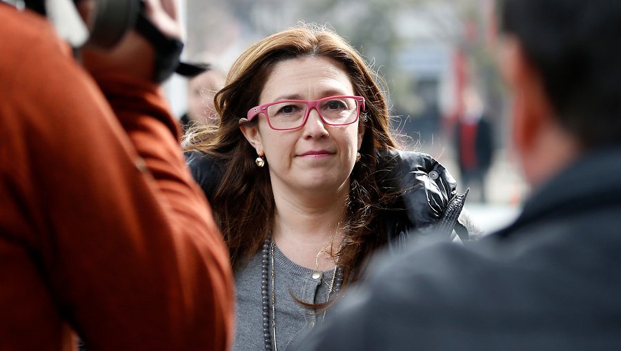 Ex directora del Sename, Marcela Labraña, fue sobreseída por muerte de Lisette Villa