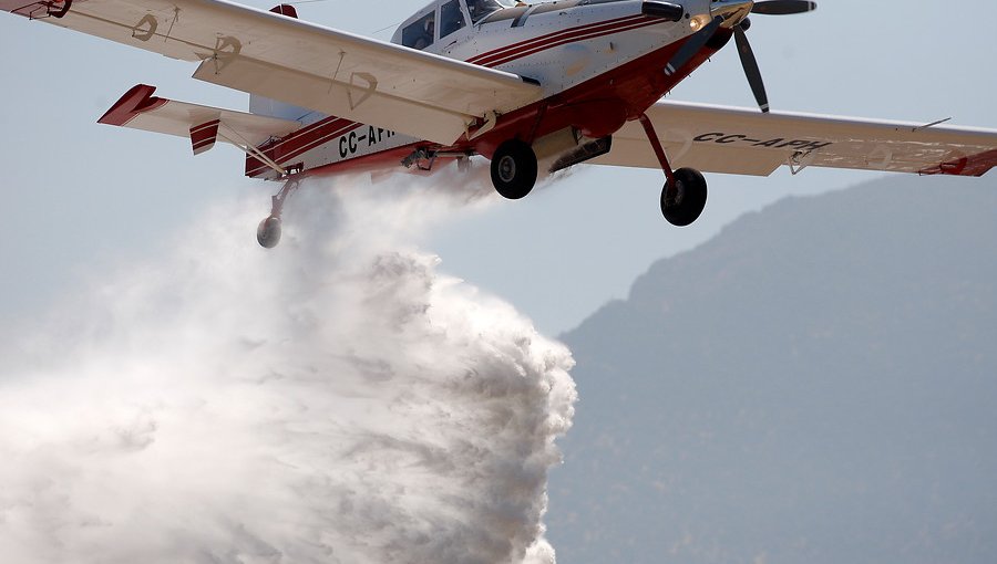 Dos aviones chilenos ya combaten incendios forestales en la Amazonía brasileña