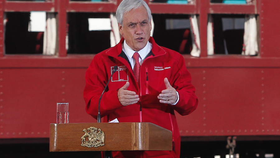 Piñera critica proyecto "40 horas" y asegura que "no me voy a quedar de brazos cruzados"