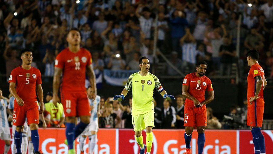 Chile enfrenta a Argentina, con Claudio Bravo como principal novedad