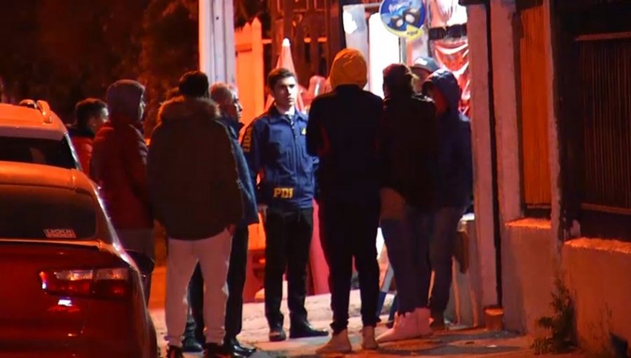 Un adulto y una niña fueron baleados durante asalto a almacén en Conchalí