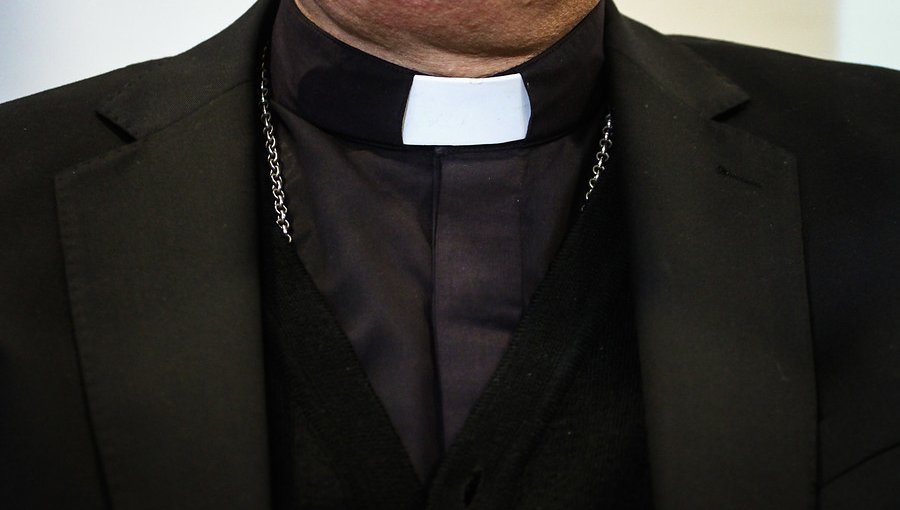 Quitan estado clerical a sacerdote de Chillán condenado por abusos sexuales
