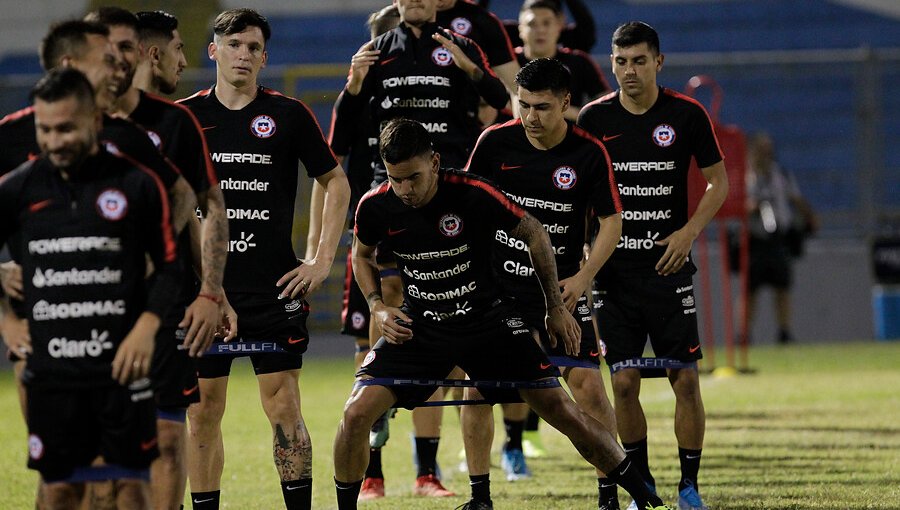 El 'once' que está preparando Rueda para amistoso entre Chile y Honduras