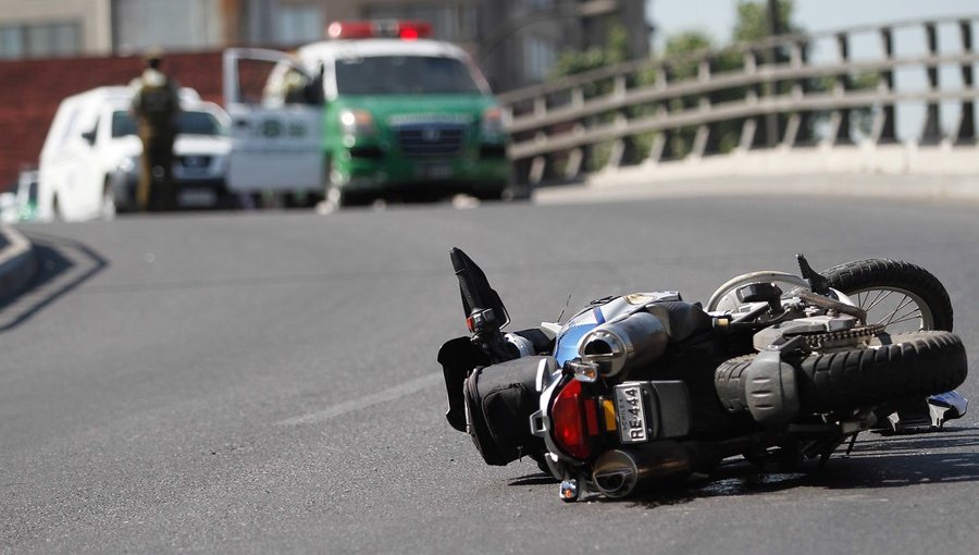 Llevaba a su hijo al hospital, pero chocó y el menor falleció: conducía su moto en estado de ebriedad