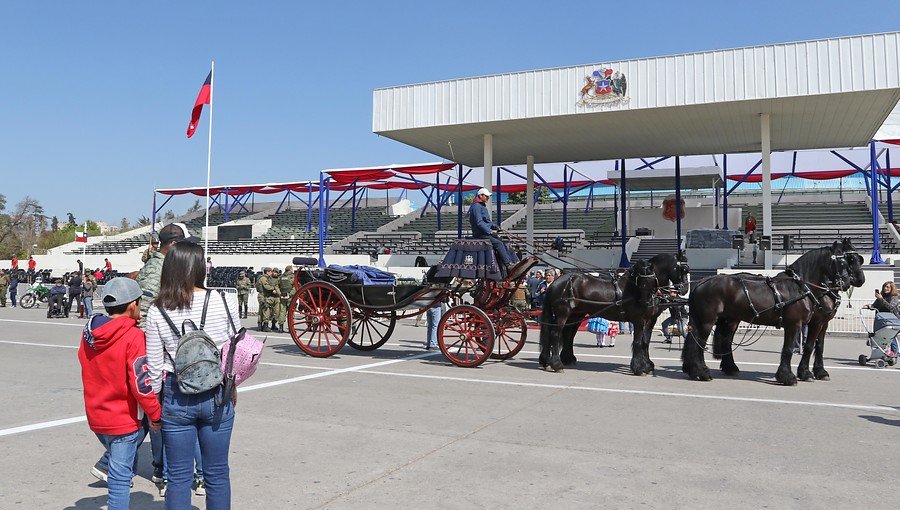 Presidente Piñera usará tradicional carruaje presidencial en la Parada Militar