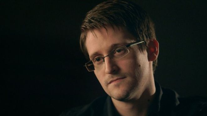 Estados Unidos demandó a Edward Snowden para confiscar los ingresos de su reciente libro
