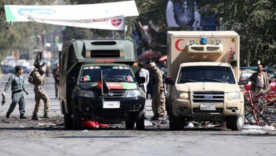24 muertos y 31 heridos deja doble ataque suicida de los talibanes en Afganistán