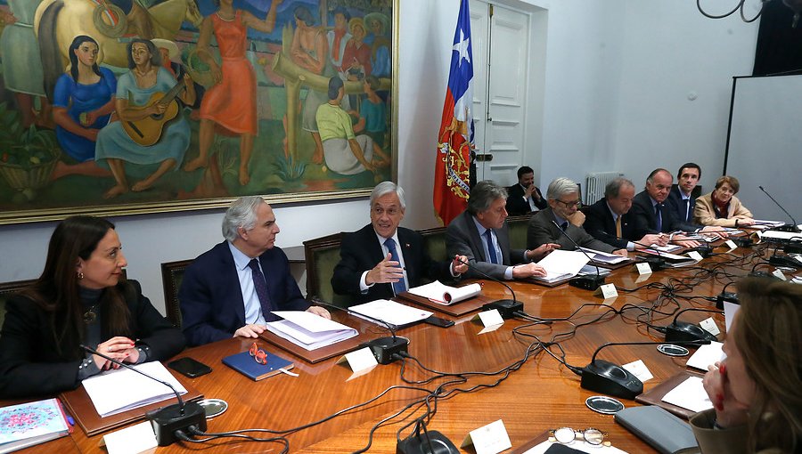 En La Moneda se desarrolla el cuarto Consejo de Gabinete del año