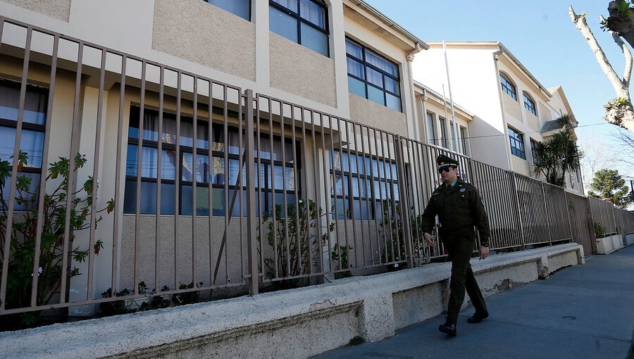 Cuatro colegios de Villa Alemana en alerta por amenazas de tiroteo: uno suspendió sus clases