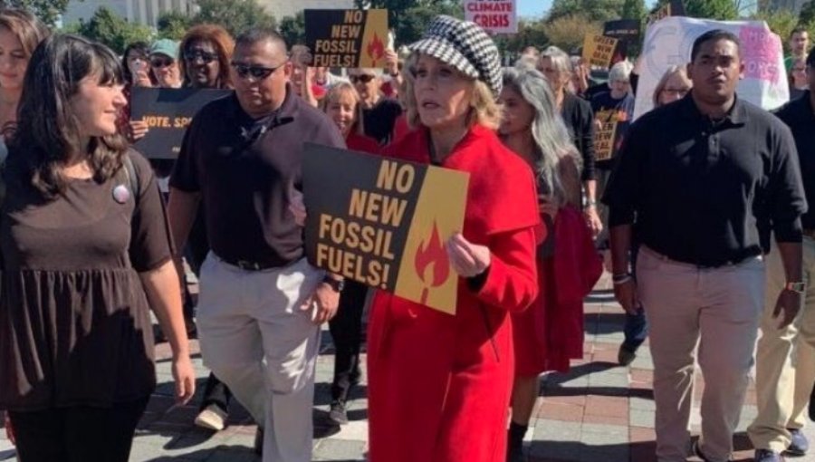 Jane Fonda fue detenida durante protesta en el Capitolio contra el cambio climático