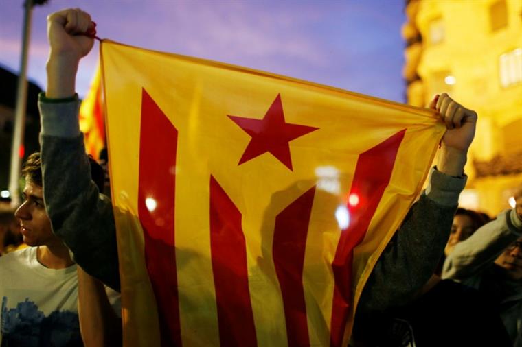 Nueve líderes catalanes fueron condenados a penas de entre 9 y 13 años de cárcel