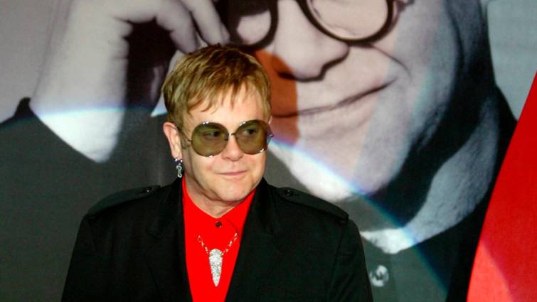 Elton John sobre Michael Jackson: "Verdaderamente padecía una enfermedad mental"