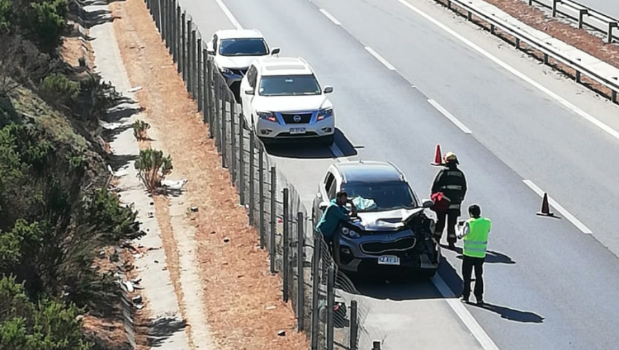 Villa Alemana: Dos lesionados deja colisión por alcance en la autopista Troncal Sur