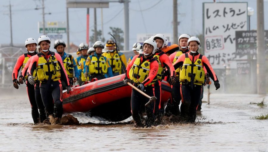 Aumenta a 67 la cifra de víctimas fatales por paso del tifón Hagibis en Japón: se desbordaron 142 ríos