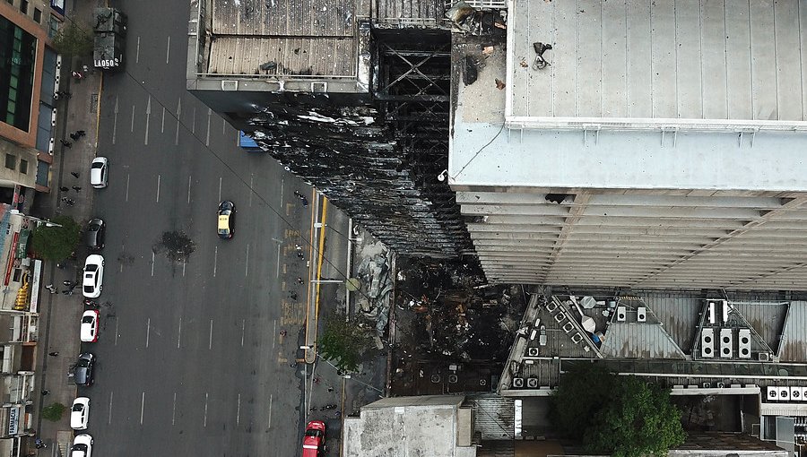 Pisos 10 y 12 del edificio corporativo de Enel fueron los más afectados por incendio