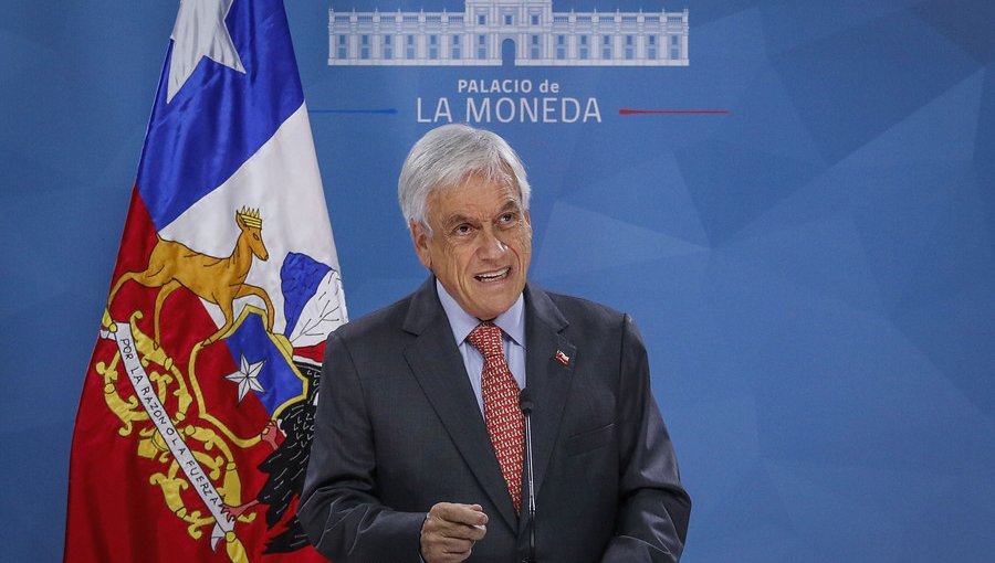 Presidente Piñera anuncia la suspensión del alza en la tarifa del Metro de Santiago