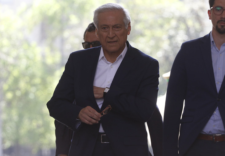 Desde nueva Constitución al fin del toque de queda: El listado de demandas que el PPD le exigió a Piñera