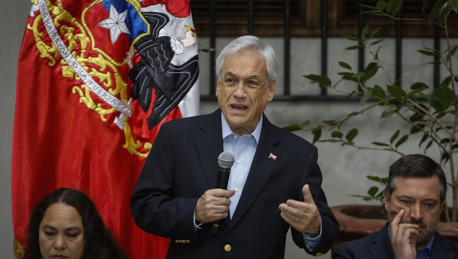 Presidente Piñera confirma que le pidió a todo el gabinete poner sus cargos a disposición