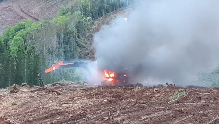 Ataque incendiario deja ocho maquinarias quemadas en fundo de Malleco