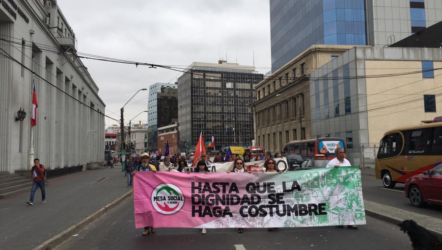 Marcha familiar culmina en acto cultural en Playa Las Torpederas