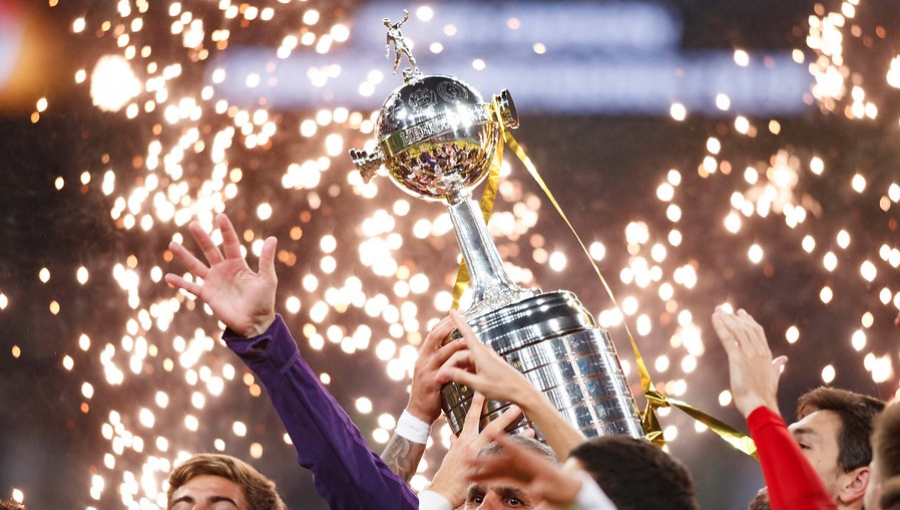 Conmebol cita a reunión para revisar realización de final de Copa Libertadores