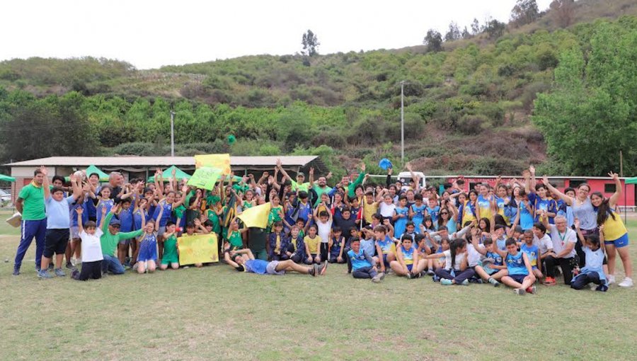 Alumnos de colegios municipales de La Cruz participan en Olimpiadas Deportivas “Padre Kepa Bilbao” 2019