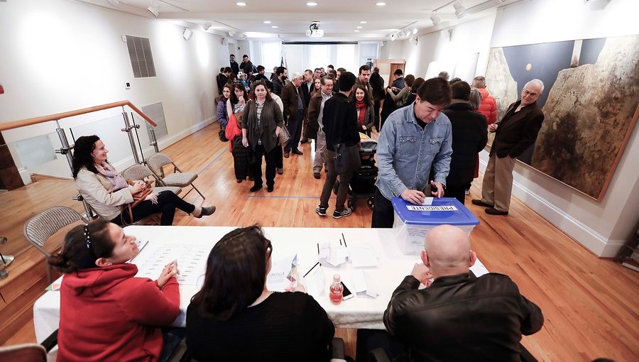 Presentan proyecto para que chilenos en el extranjero voten para elegir a integrantes del órgano constituyente