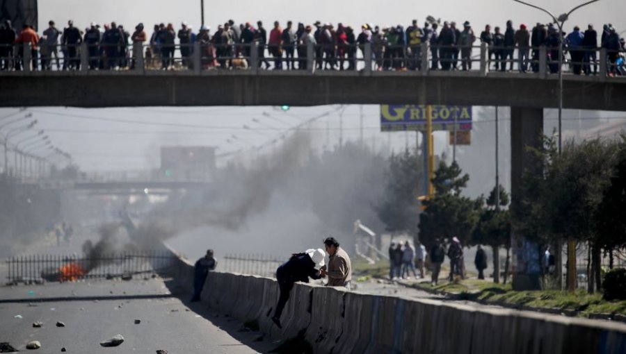Reportan cinco fallecidos por enfrentamientos entre militares y manifestantes en Bolivia