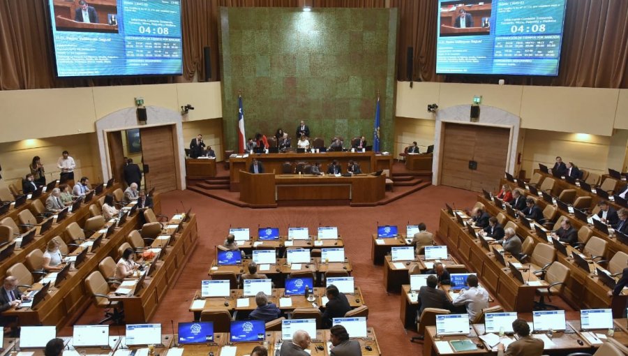 Cámara de Diputados aprueba adelantar entrada en vigencia de Ley de Pago a 30 días
