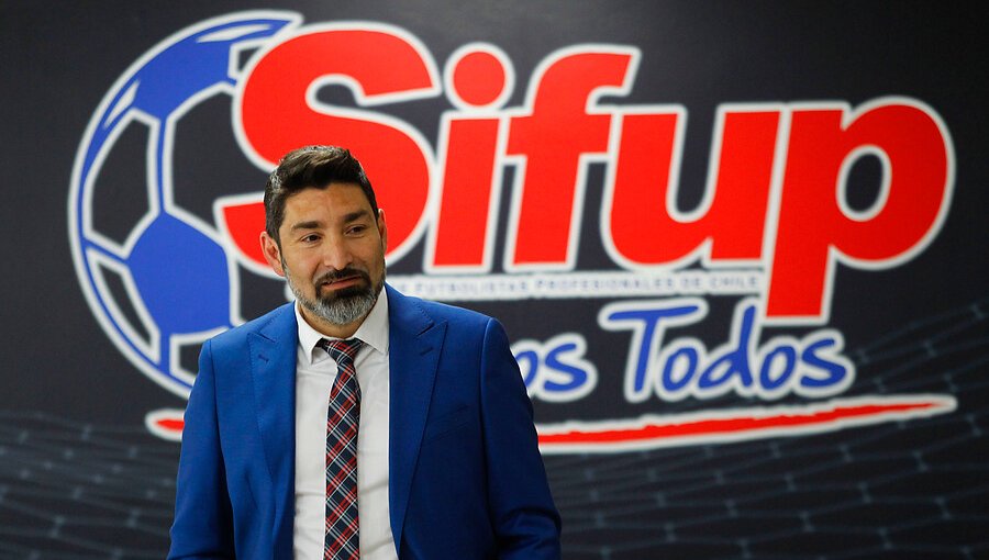 Sifup y regreso del fútbol chileno: "Hay inseguridad y temor en los jugadores"