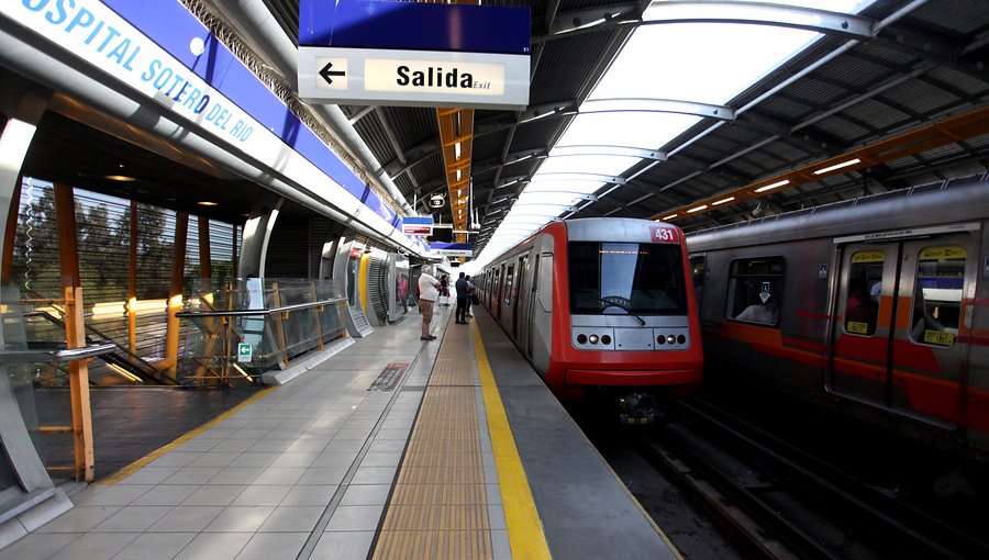 Desde el próximo lunes, Metro de Santiago extenderá sus operaciones hasta las 21:00 horas