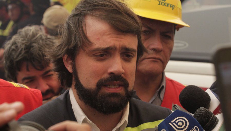 Jorge Sharp: "Yo creo que Carabineros tiene resabios dictatoriales"